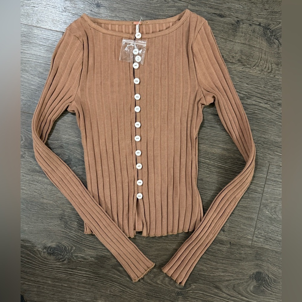 *NWOT* Free People Tilly Long Sleeve Cardi in Otter - Picture 6 of 6